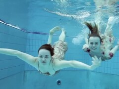 Hot lesbian show underwater Thumb