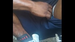 Pissing Thumb
