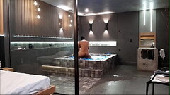Peguei a minha madrastra na banheira do motel Thumb