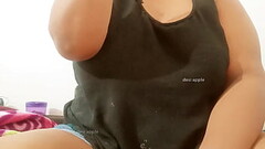 Srilankan lady showing natural boobs Thumb
