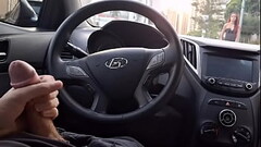 Pedindo informa&ccedil_&otilde_es mostrei pau pra gostosa no ponto de &ocirc_nibus Thumb