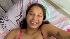 Encuentro a mi hermanastra con mi ropa puesta, se la quito y la follo duro hasta que me corro en su  Thumb