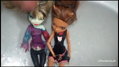Compilation orina en mis mu&ntilde_ecas monsterhigh Thumb