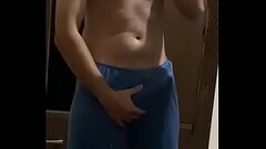 NOVINHO se mostrando no espelho Thumb