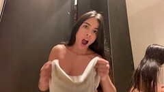 Me atraparon en el probador de la tienda haciendo squirt, corri&eacute_ndose en todos lados Thumb