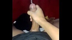 Gozando fortes jatos de porra Thumb