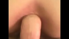 Anal en cuatro dejandole el culo abierto a la putita gordibuena de mi esposa. Thumb