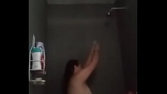 Mi putita ba&ntilde_&aacute_ndose Thumb