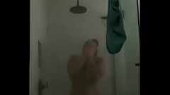 Doubledeez shower time Thumb