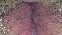 Julin socando consolo no cuzinho peludo louco por um pau de verdade Thumb
