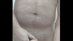 VID 422 Ma masturbez, imi beau pisatul si imi mananc sperma intr-o baie publica(6min) Thumb