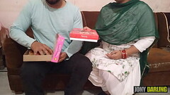 Diwali ke din maami ki choot ke pataakhe chala kar manaayi diwali Thumb
