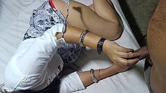 मोटे कंडोम से की अपनी हॉट गर्लफ्रेंड की चुदाई Thumb