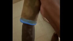 Fucking homemade pussy in the show Thumb