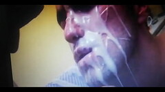 Gay cum. En la cara Thumb