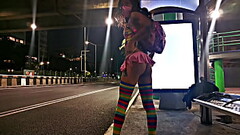 Le rompen sus bragas a esta colegiala Tranny y se la follan en cuatro y la ba&ntilde_an de semen Thumb