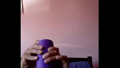 Me masturbo con un juguete casero que hice Thumb