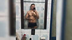Joven hetero graba video masturbando sus 19cm de verga para su novia ! Thumb
