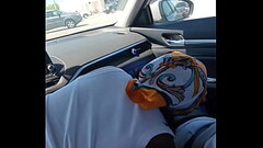 SEXY EBONY GIVING HEAD AT RED LIGHT WHILE SHE IS DRIVING Thumb
