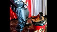 Leitada na butina usando capa de chuva e minha bota galocha de motoboy.. assista completo em https:/ Thumb