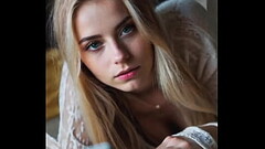 Belle femme AI, Blonde de 18 ans avec de beau seins et un corp parfait Thumb