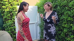 ma copine adeline lafouine m'_invite pour son jeux anal des baguettes chinoises Thumb