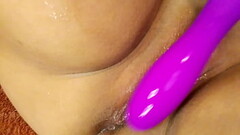 Soy latina y me gusta mucho que me escuchen gemir mientras me masturvo Thumb