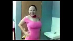 Mi tia por primera vez frente a una c&aacute_mara Thumb