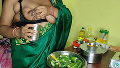 Wife ka dudh pi ke dost hue deewane Hindi audio Thumb