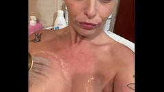 I know mommy'_s tits make you happy Thumb