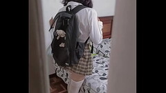 Cojiendome a la colegiala puta de mi sobrinita cuando llega del cole la dejan sola en la casa, le ll Thumb