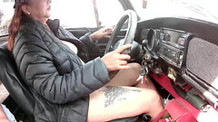 Hola estoy de regreso mi esposo me graba putiando desnuda en en el carro tenemos nuevo contenido muy Thumb