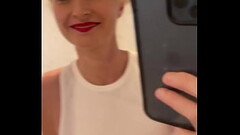 Milf'_s mirror selfie video Thumb