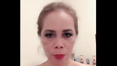 Red Lips dancing for her guys Thumb