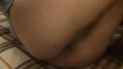 لموش وعمر. طيز جوزي مولعة و ممحونة بدي انيكلو إياها Thumb