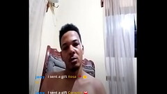 Boliviano me muestra la verga por dinero Thumb