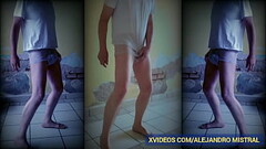 V&iacute_deo gay fetiche baile en ropa interior trusas calz&oacute_n calzoncillos mojados de nylon m Thumb