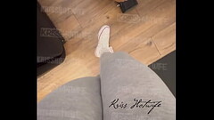 Camel'_s paw in legging Thumb