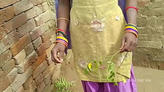 मेरी गर्ल फ्रेंड ने मुझे घर में बुला के चुदाया Thumb