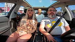 Evy Kethlyn veio para nossa carona e dessa vez o carro lotado aprontando nas ruas Thumb
