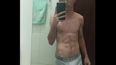 novinho sarado batendo uma em seu primeiro v&iacute_deo Thumb
