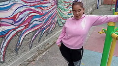 MI VECINA PARECE MUY TIMIDA PERO EN REALIDAD ES TODA UNA ZORRA Y LO MUEVE MUY RICO -highlight- Thumb