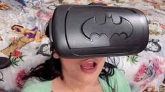 sorprendo a mi sobr! viendo porno con gafas VR y aprovecho para meterle mi verga Thumb