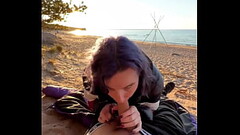 Blowjob on the beach Thumb
