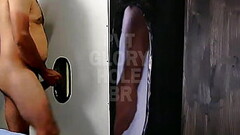 CAMINHONEIRO HETERO DOTADO UNCUT E RABUDO VEIO GOZAR NO GLORYHOLE (COMPLETO NO RED) Thumb