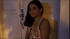 El novio la deja plantada y se deja follar por un extra&ntilde_o est&aacute_ hermosa jovencita (me c Thumb