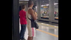 Estava a caminho da academia quando encontrei o novinho no metr&ocirc_ , acabei seguindo ele, o fina Thumb