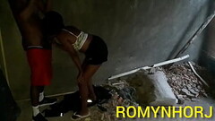 PEDREIRO NO RIO DE JANEIRO CHEGOU NA OBRA ENCONTROU A  ENTEADA SOZINHA COM FOGO NA BUCETA FUDEU ELA  Thumb