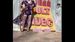 Staci Onit ABS show off Thumb