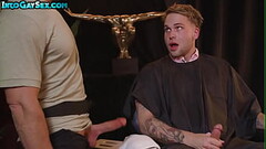 Hair dresser rims and fucks bottom stud in hair salon Thumb